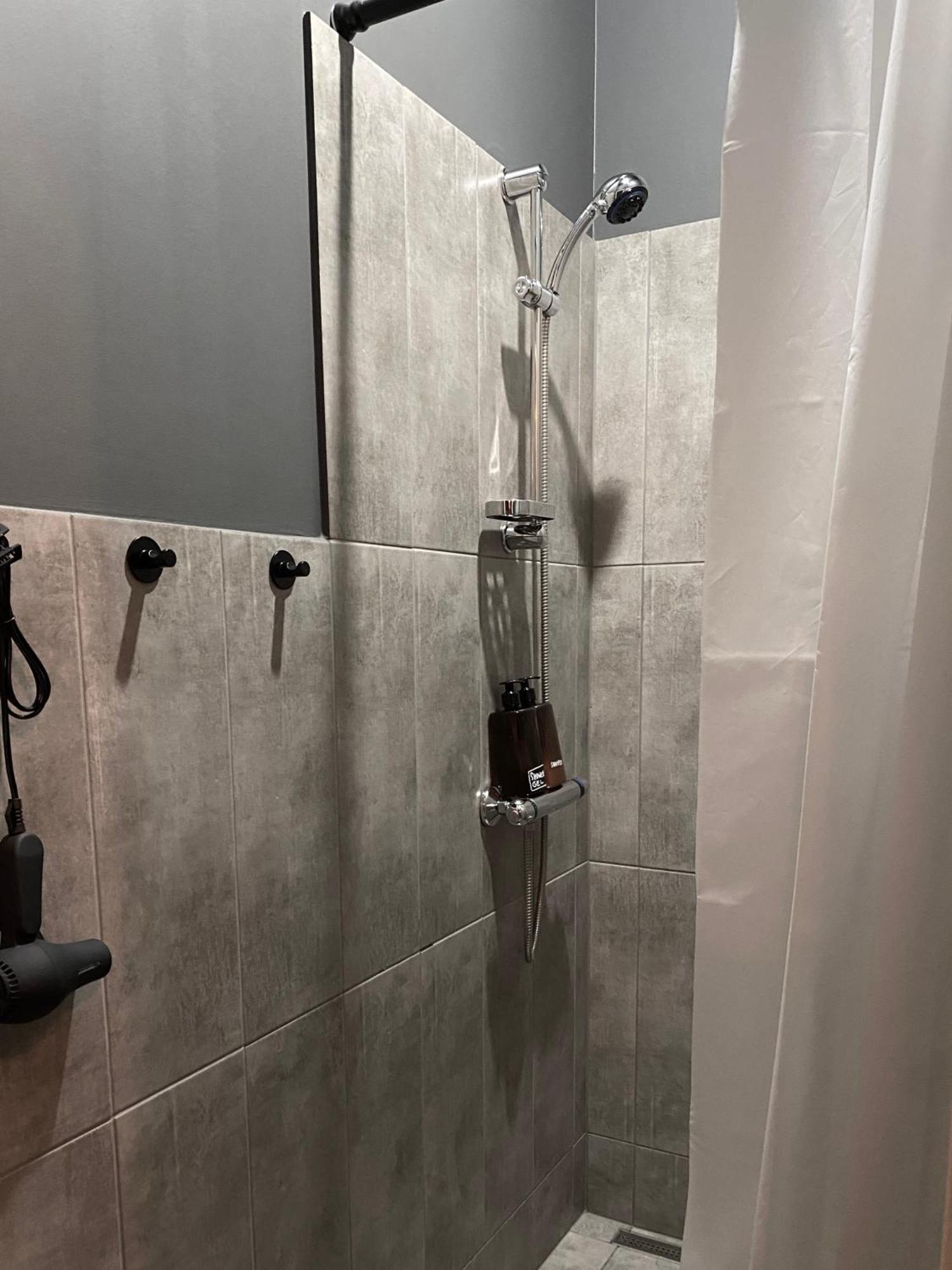 Ferienwohnung Buntes Nams Limbazi Exterior foto